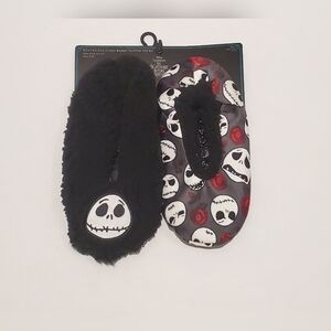 The Nightmare Before Christmas Blk/Gray Reversible Slipper Socks Sz S/M 5.5-7.5